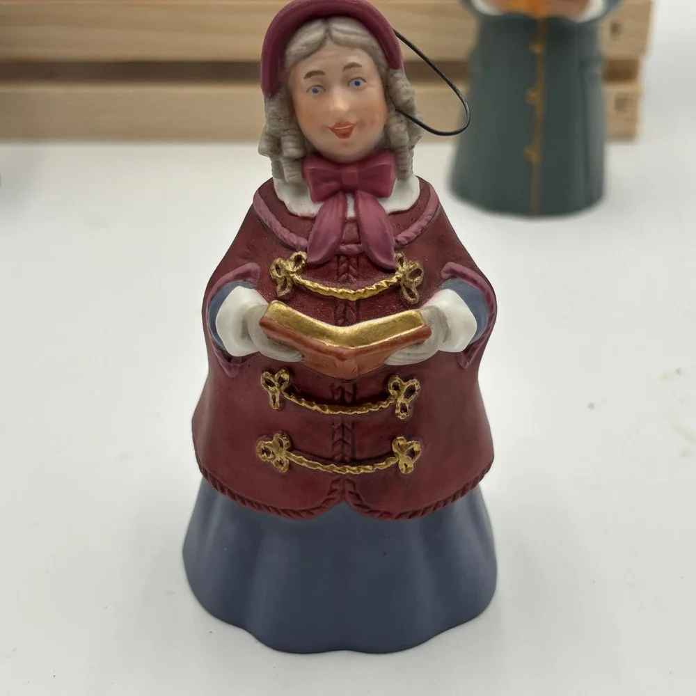 Hallmark Dickens Caroler Bell Set Mr Ashbourne Mrs Beaumont Lord‎ Chadwick 1990s